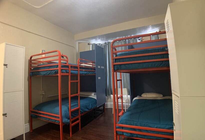 Cama em Quarto Partilhado com Casa de Banho partilhada, Orange Village Hostel