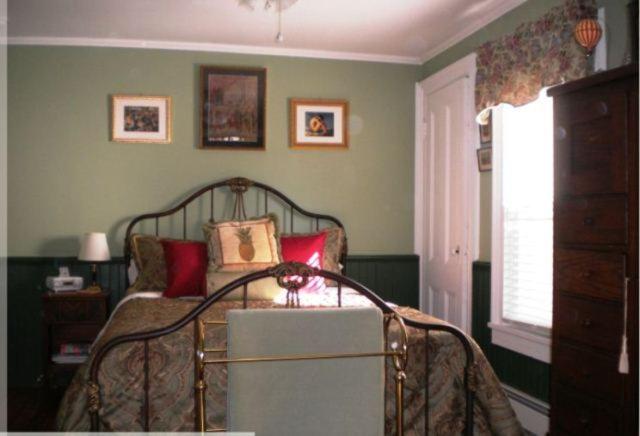 Люкс Кровать Квин, The Stirling House Waterfront Inn Greenport