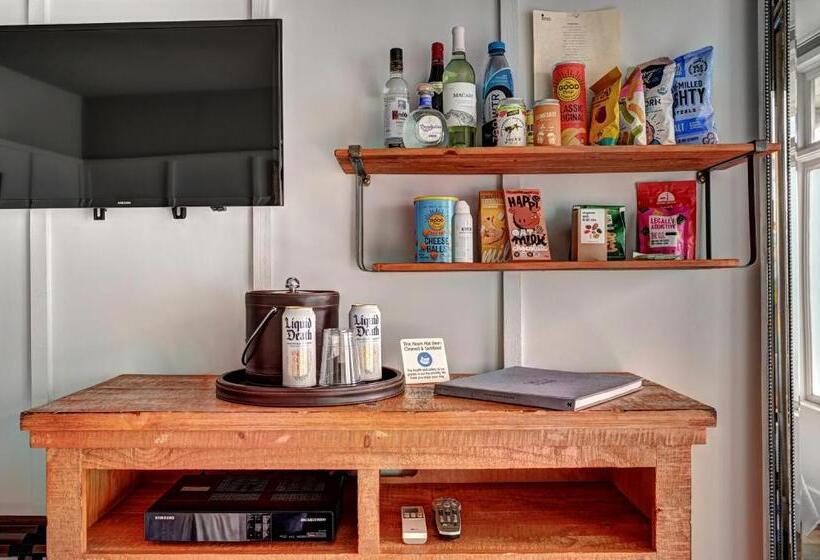 Номер Стандарт с Террасой, The Montauk Beach House