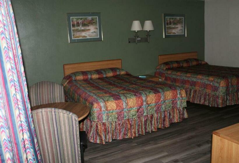 ２ダブルベッドのスタンダードルーム, American Motor Inn   Rock Island