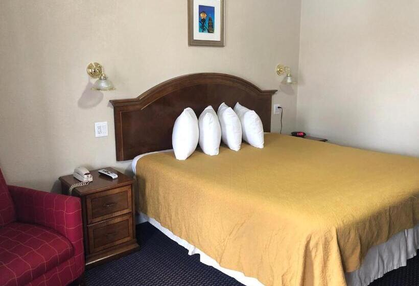 Люкс, Knights Inn Harrisonville