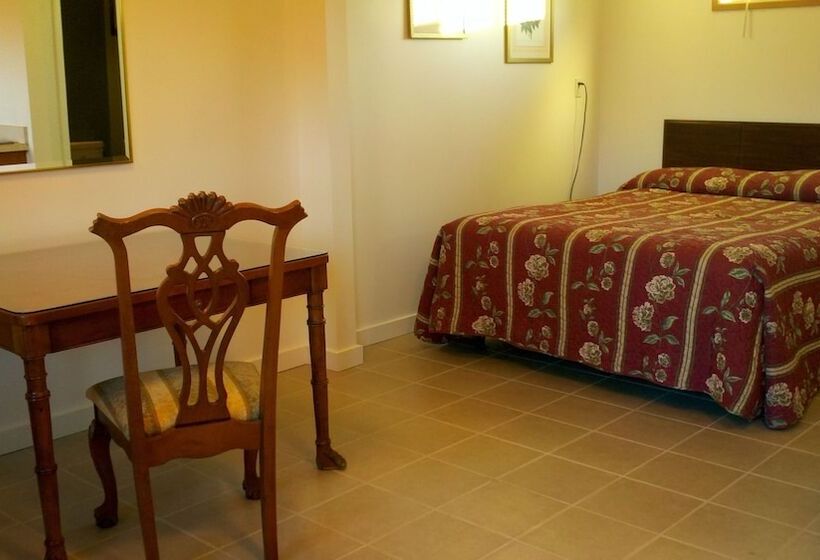 Студия Стандарт, Ocean Avenue Inn
