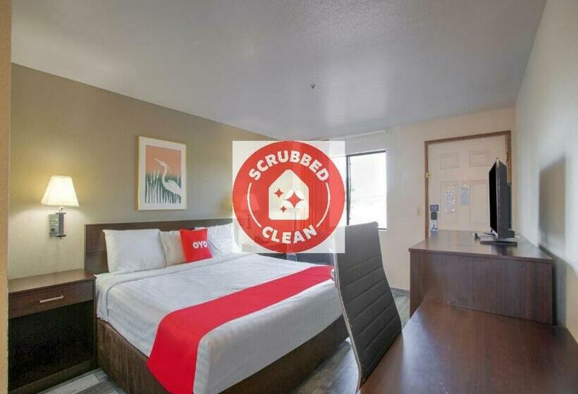 Стандартный Номер Кровать Кинг, OYO Woodland Hotel and Suites