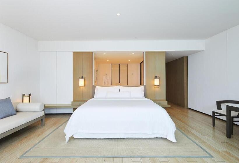 Номер Deluxe Кровать Кинг, The Westin Blue Bay Resort & Spa