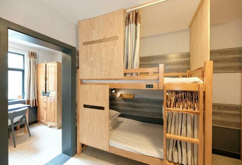 Cama em Quarto Compartilhado, Kunming Upland International Youth Hostel Near The City Center , 2 Mins Walk To The Green Lake,3 Min