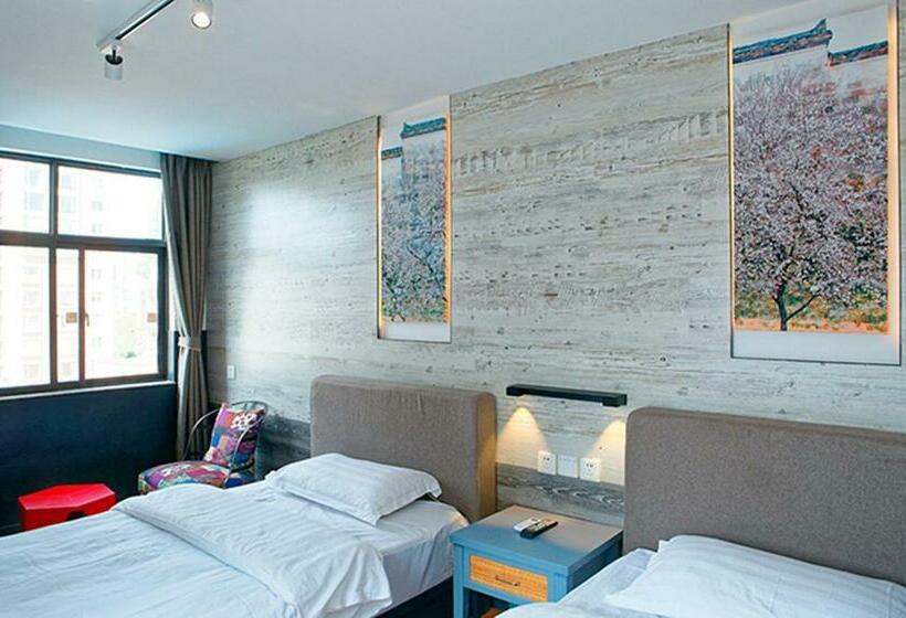 Quarto Estandar, Kunming Upland International Youth Hostel Near The City Center , 2 Mins Walk To The Green Lake,3 Min
