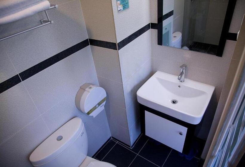 Quarto Deluxe, Kunming Upland International Youth Hostel Near The City Center , 2 Mins Walk To The Green Lake,3 Min