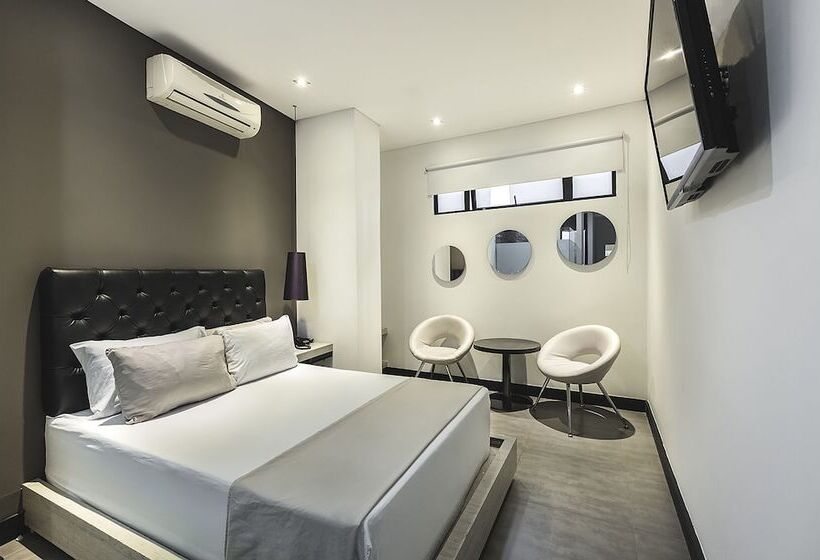 비즈니스룸, 47 Medellin Center