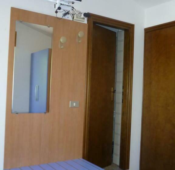 스탠다드 싱글 룸, Residence Hotel Maxi