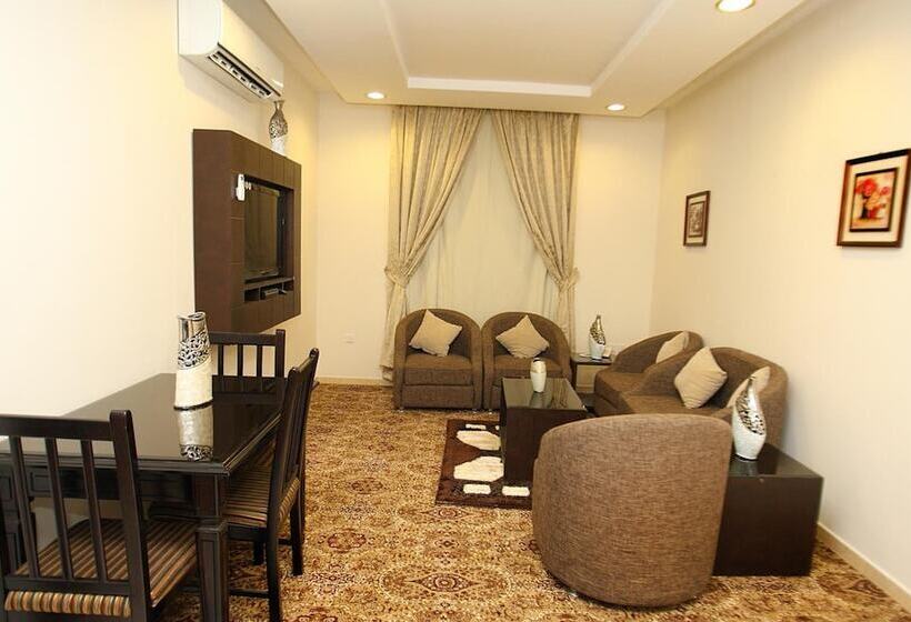 带大床的高级房间, Rest Night Serviced Apartments   Al Nafal