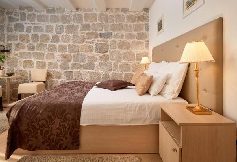 Quarto Estandar, Lanterna Rooms