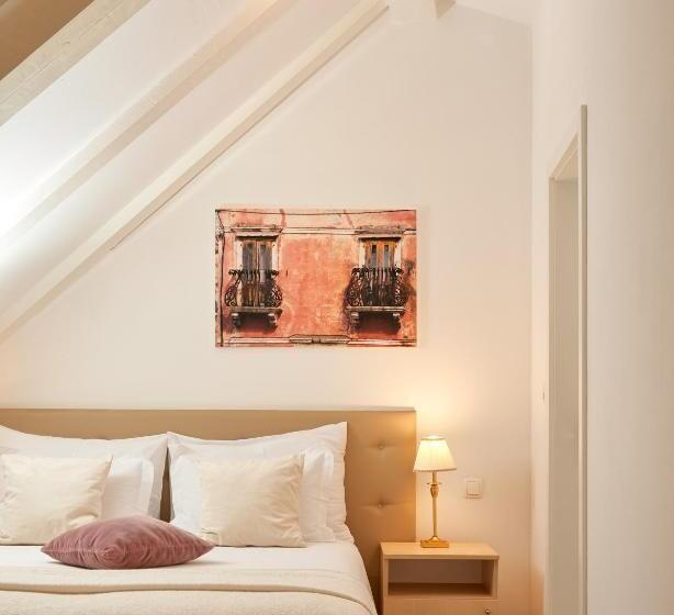 Quarto Deluxe, Lanterna Rooms