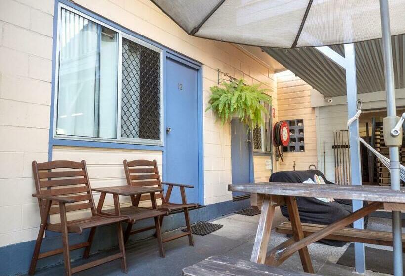 Номер Стандарт Совместная Ванная, Castaways Backpackers Cairns