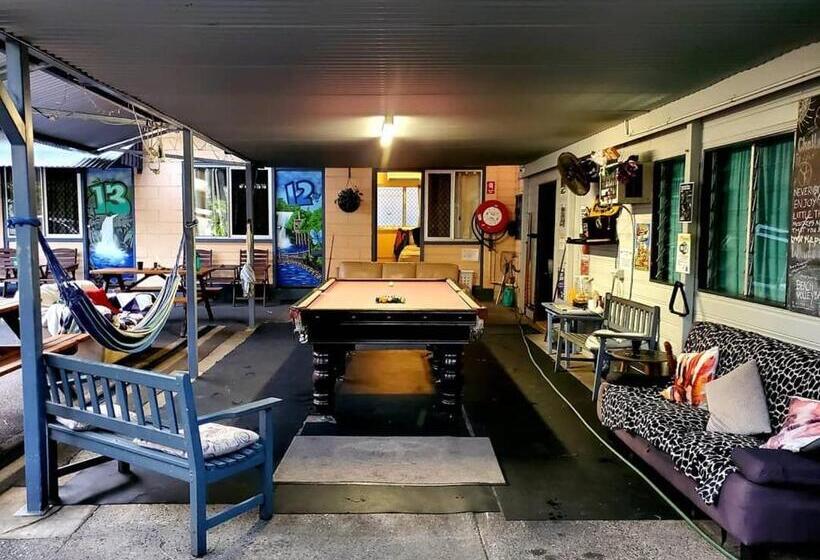 Семейный Номер Совместный Санузел, Castaways Backpackers Cairns