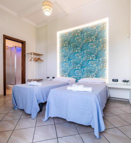 غرفة قياسية مطلّة علي الحديقة, Villa Rocla Guest House Pompei