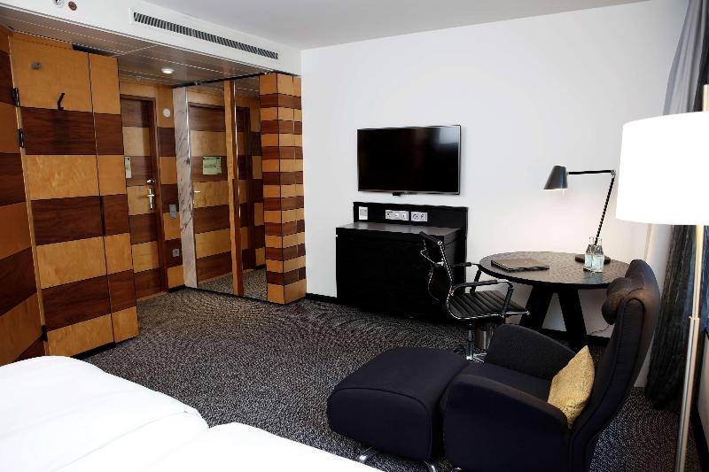 اتاق استاندارد برای معلولان, Edgewood Tahoe Resort