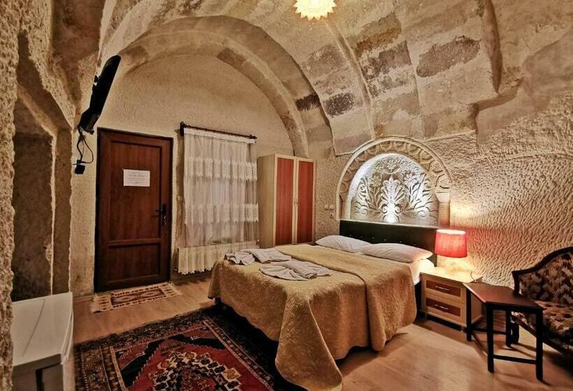 سوییت, Falcon Cave Suites