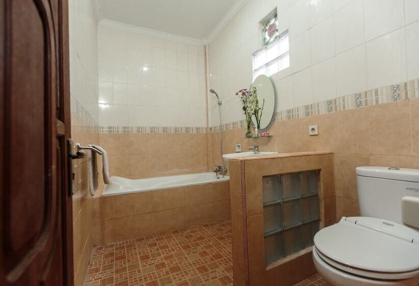 Номер Стандарт, Warji House 2 Bisma