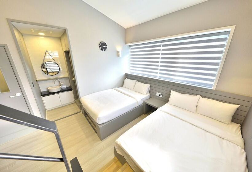 غرفة عائلية, With U Hotel & Guesthouse