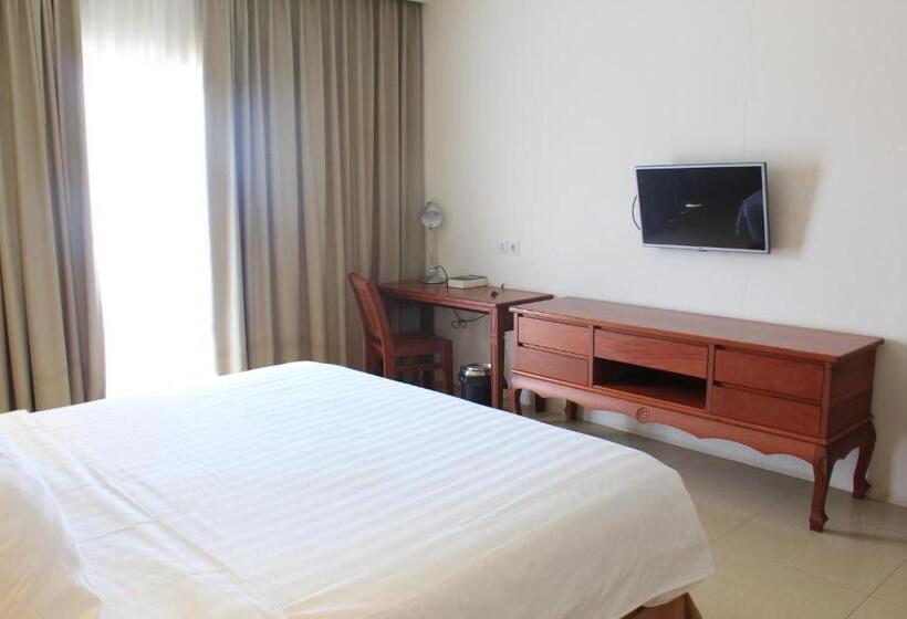 Номер Deluxe, Thong S Inn Hotel Kualanamu