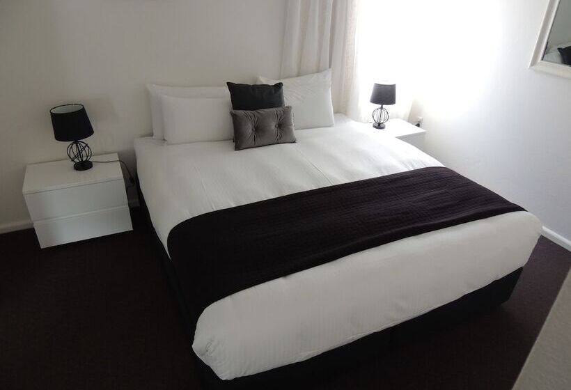 سوئیت اجرایی با تخت کینگ, Comfort Inn Premier