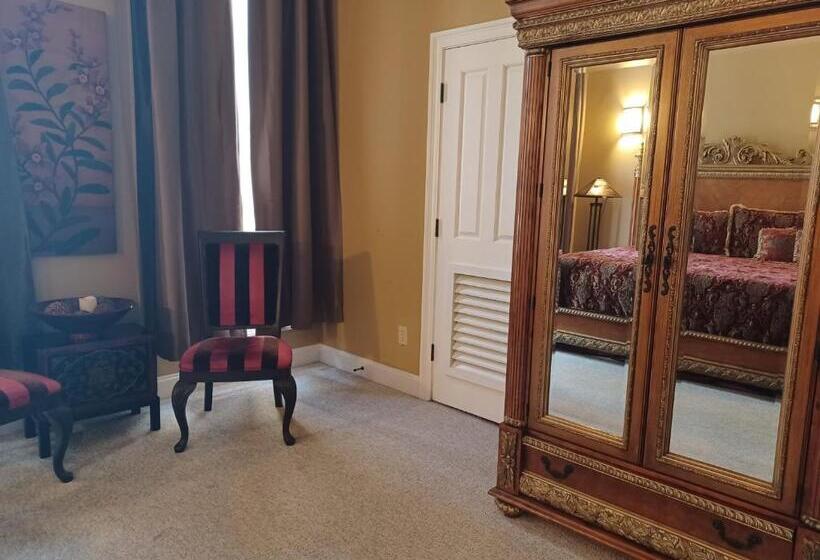 Люкс Deluxe Кровать Кинг, Natchez Manor Bed & Breakfast