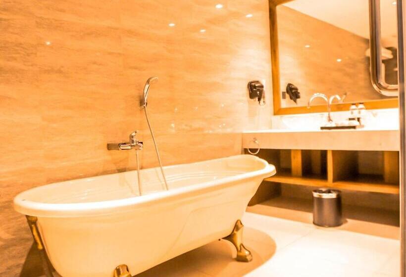 Люкс с Балконом, The Nest Hotel Nusa Dua