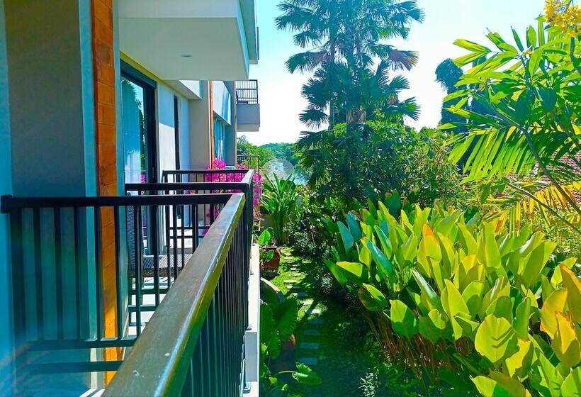 Люкс с Балконом, The Nest Hotel Nusa Dua