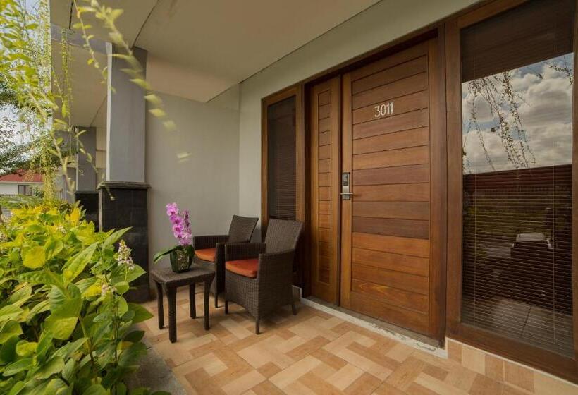 Номер Deluxe, Grand Kesambi Resort And Villas