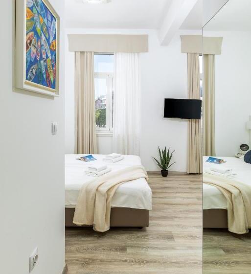 اتاق سوپریور با چشم‌انداز شهر, Boutique Suites Joyce