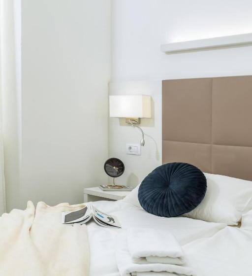 اتاق لوکس با چشم‌انداز شهر, Boutique Suites Joyce