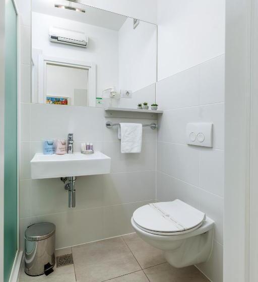 اتاق لوکس با چشم‌انداز شهر, Boutique Suites Joyce