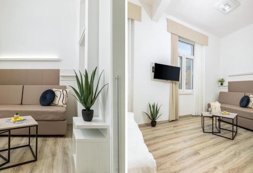 اتاق سوپریور با چشم‌انداز شهر, Boutique Suites Joyce