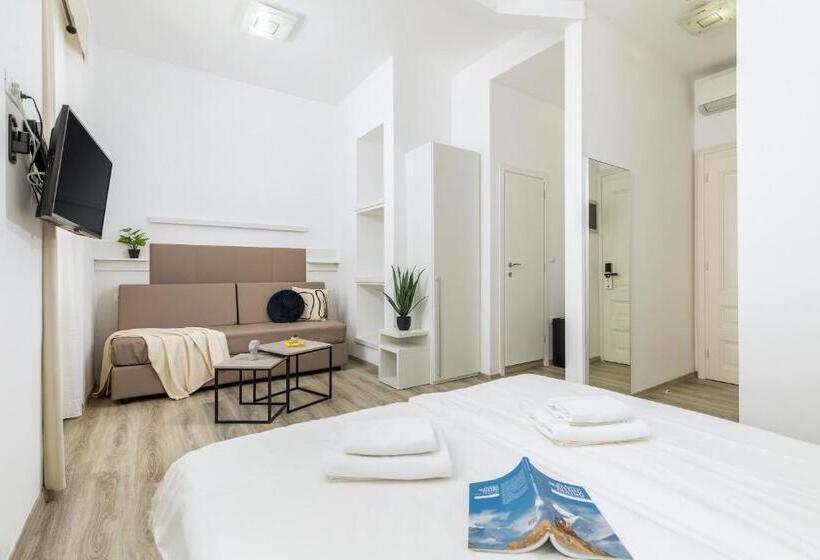 اتاق سوپریور با چشم‌انداز شهر, Boutique Suites Joyce