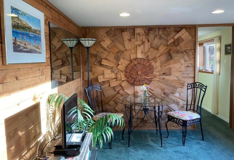 디럭스 스위트, Cottage Lake Bed And Breakfast