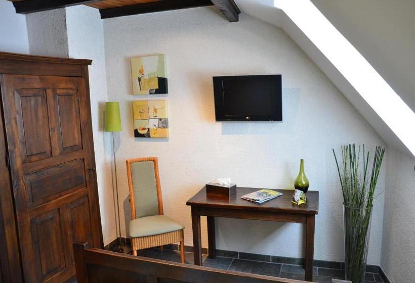 اتاق استاندارد یک نفره, Auberge Aal Veinen
