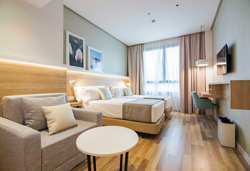 Номер Стандарт, Golden Hotel Barcelona