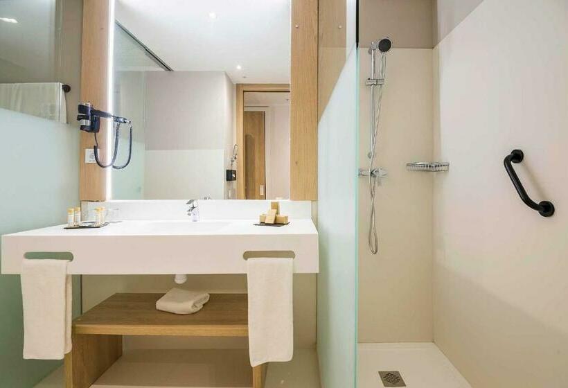Номер Стандарт, Golden Hotel Barcelona