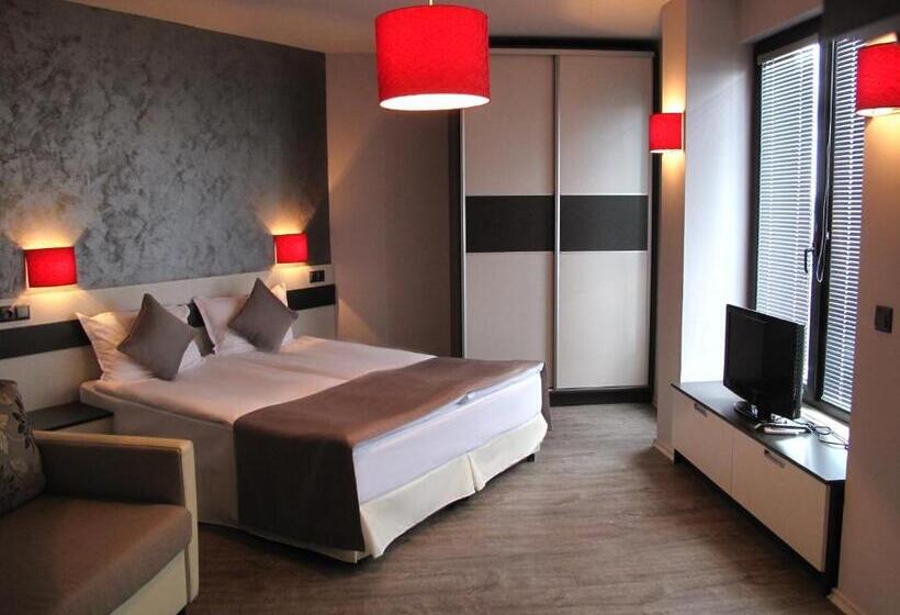 غرفة عائلية, Gran Via