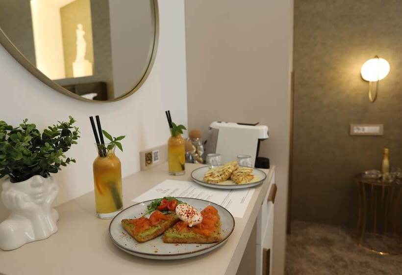 اتاق لوکس با چشم‌انداز دریا, Mape Luxury Rooms
