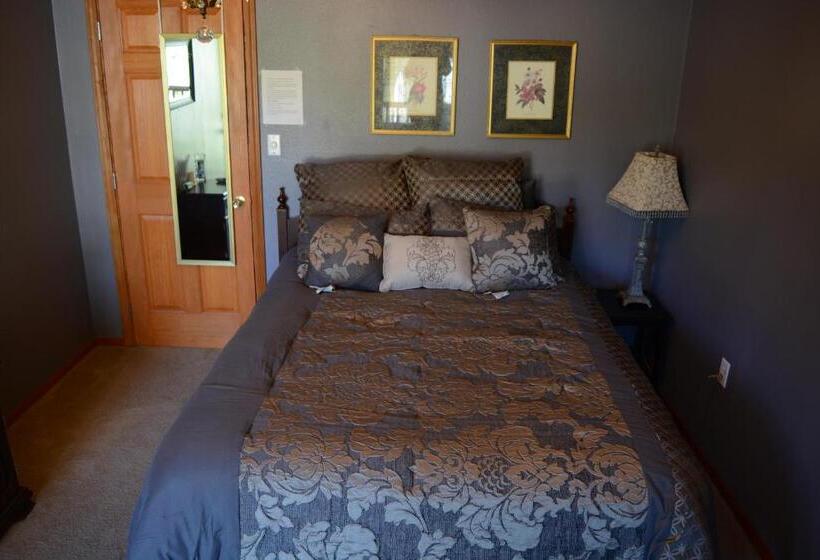 Номер Стандарт Вид на Сад, A Hyde Away Inn B&b