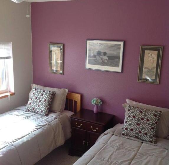 Номер Стандарт с Балконом, A Hyde Away Inn B&b