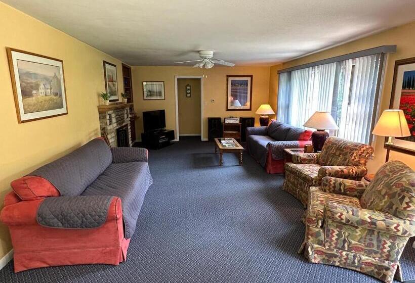 Дом 2 Спальни, Applecreek Resort Hotel & Suites