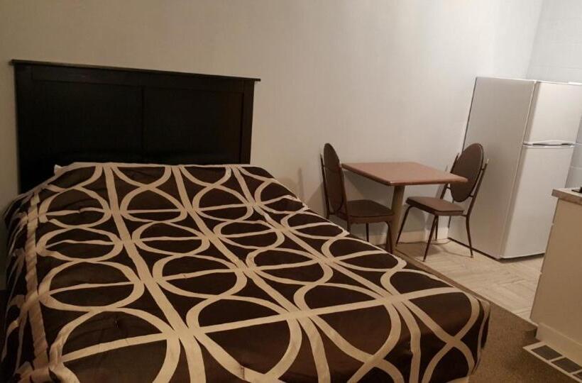 Номер Стандарт с Кухней, Centennial Motel