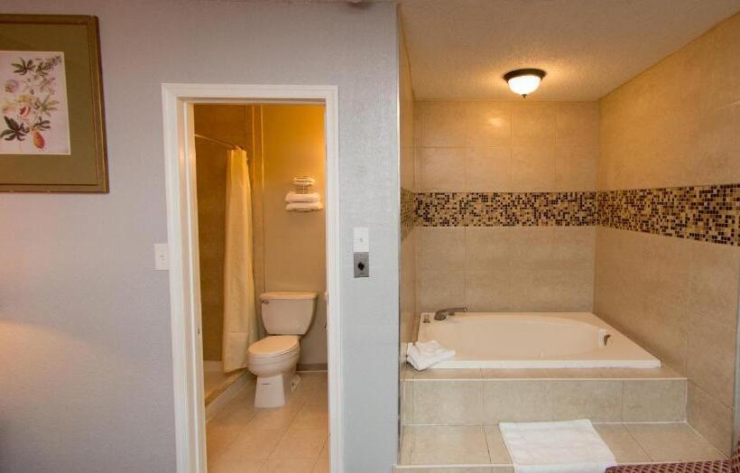 Люкс с гидромассажем, Scottish Inn And Suites   Bensalem Philadelphia
