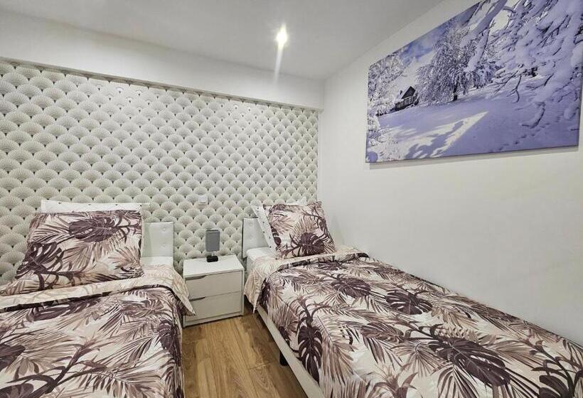 Номер Deluxe, Salons Chennevières