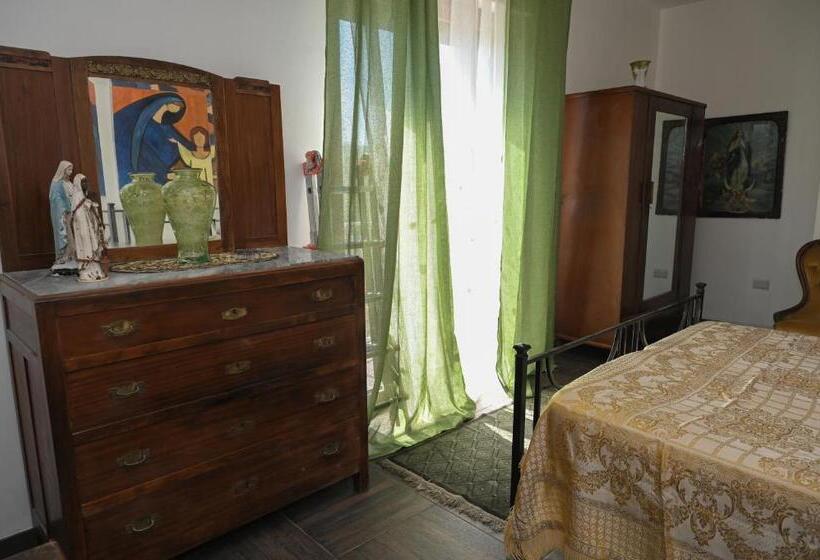 Номер Deluxe, Agribnb Casa Furnaredda