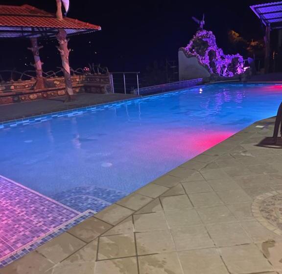 Семейный Номер Вид на Горы, Eco Hotel Campestre Atlantis San Joaquín La Mesa