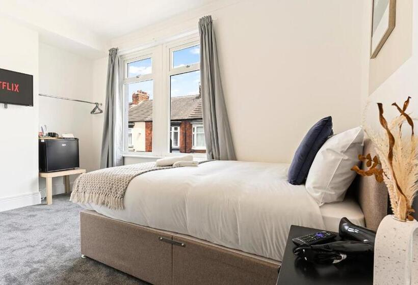 اتاق استاندارد, Suite #4   Central Location   Private Ensuite, Smart Tv, Fast Wifi And Free Parking   By Yoko Proper