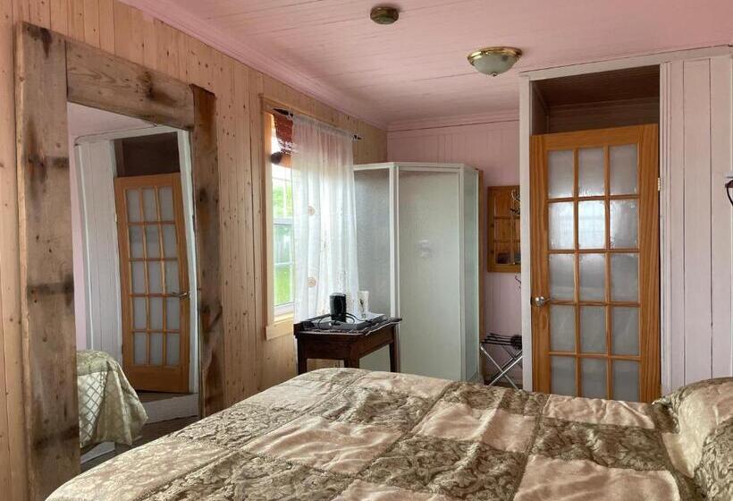 Семейный Номер, Gîte La Belle Forillonne Aux Salle De Bain Privée